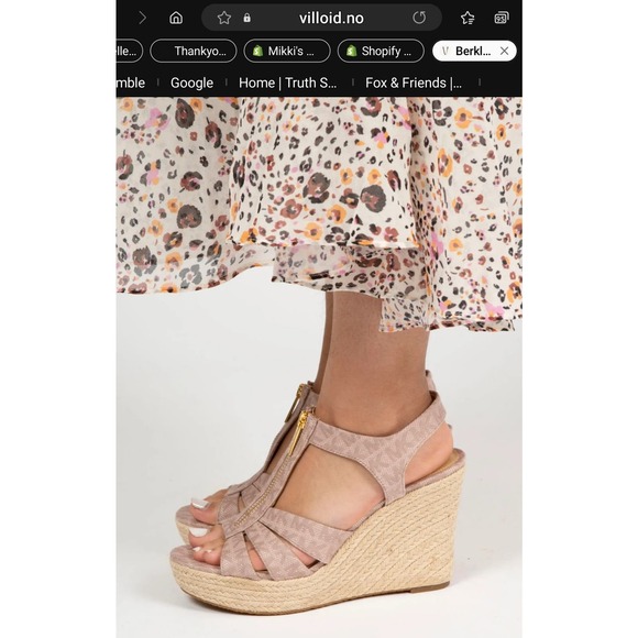 MICHAEL KORS PINK WEDGE SANDAL BERKLEY LOGO JACQUARD IN SOFT PINK SIZE 10 - Picture 13 of 15